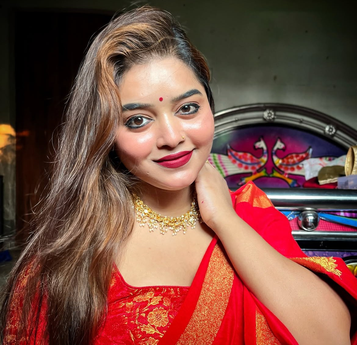 দীপু আন্টিকে বশীভূত করে চোদা